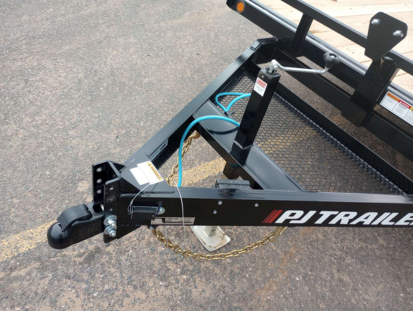 New 2026 PJ TRAILERS L6 22'x22' Deckover Trailer