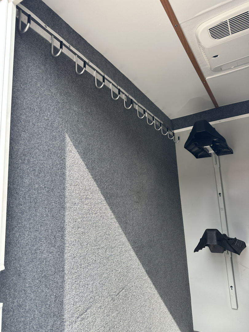 Used 2021 Hawk 2H GN Straight Load Horse Trailer