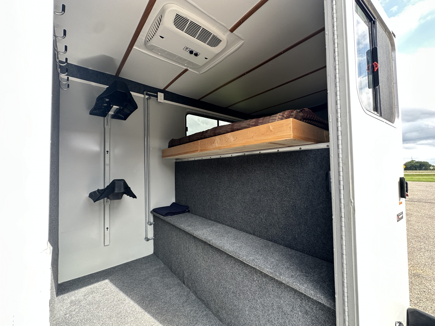 Used 2021 Hawk 2H GN Straight Load Horse Trailer