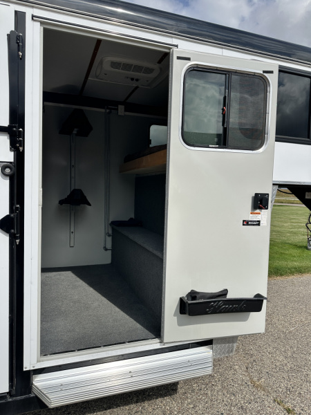 Used 2021 Hawk 2H GN Straight Load Horse Trailer