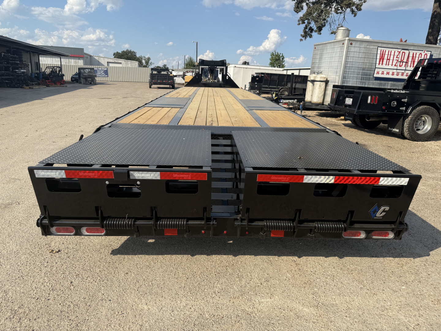 New 2026 Diamond C Trailers FMAX212 102X40 MR Gooseneck Bodies