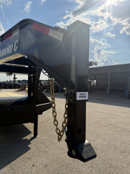 New 2026 Diamond C Trailers FMAX212 102X40 MR Gooseneck Bodies