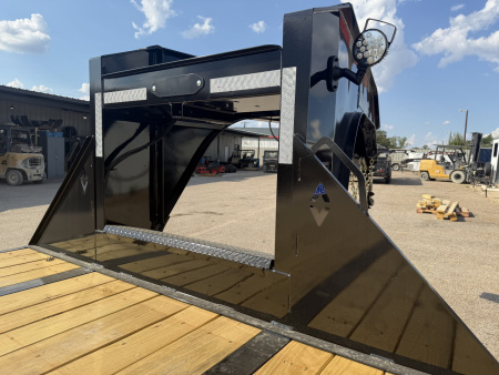 New 2026 Diamond C Trailers FMAX212 102X40 MR Gooseneck Bodies