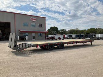 New 2026 Diamond C 102"x40' Engineered Beam FMAX212 w/ Max Ramps Pacesetter Edition