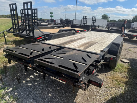 Used USED 2022 Iron Bull 20' EQUIPMENT TRAILER WITH MEGA RAMPS Equipment Trailer