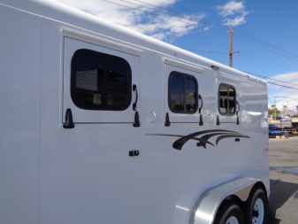 New 2026 Trails West ADVENTURE MX GN 3-Horse Gooseneck Horse Trailer