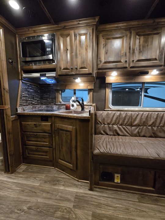 Used 2020 Elite 8413 4 Horse Sideload Trailer
