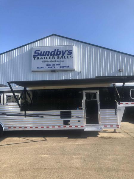 Used 2020 Elite 8413 4 Horse Sideload Trailer