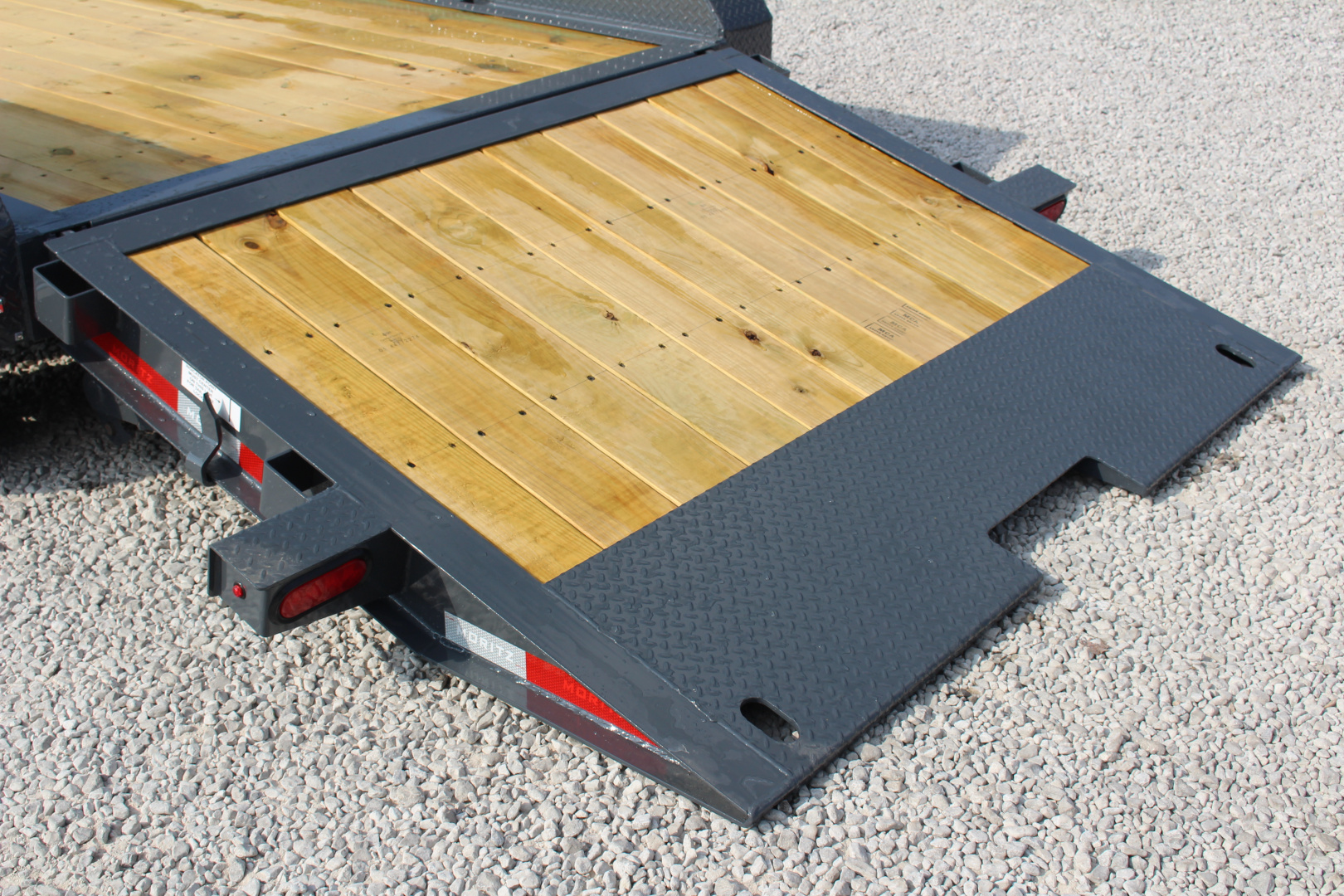 New 2026 Moritz 7' x 14' + 6' Low Pro - Hydraulic Power Tail - Equipment Trailer - 14000# GVW
