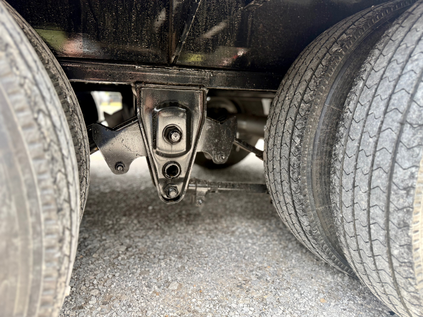 New 2026 Top Hat Trailers GN240-25x102 Flatbed Trailer w/ Jumbo Ramps & 14 Ply Upg. (20'+5')