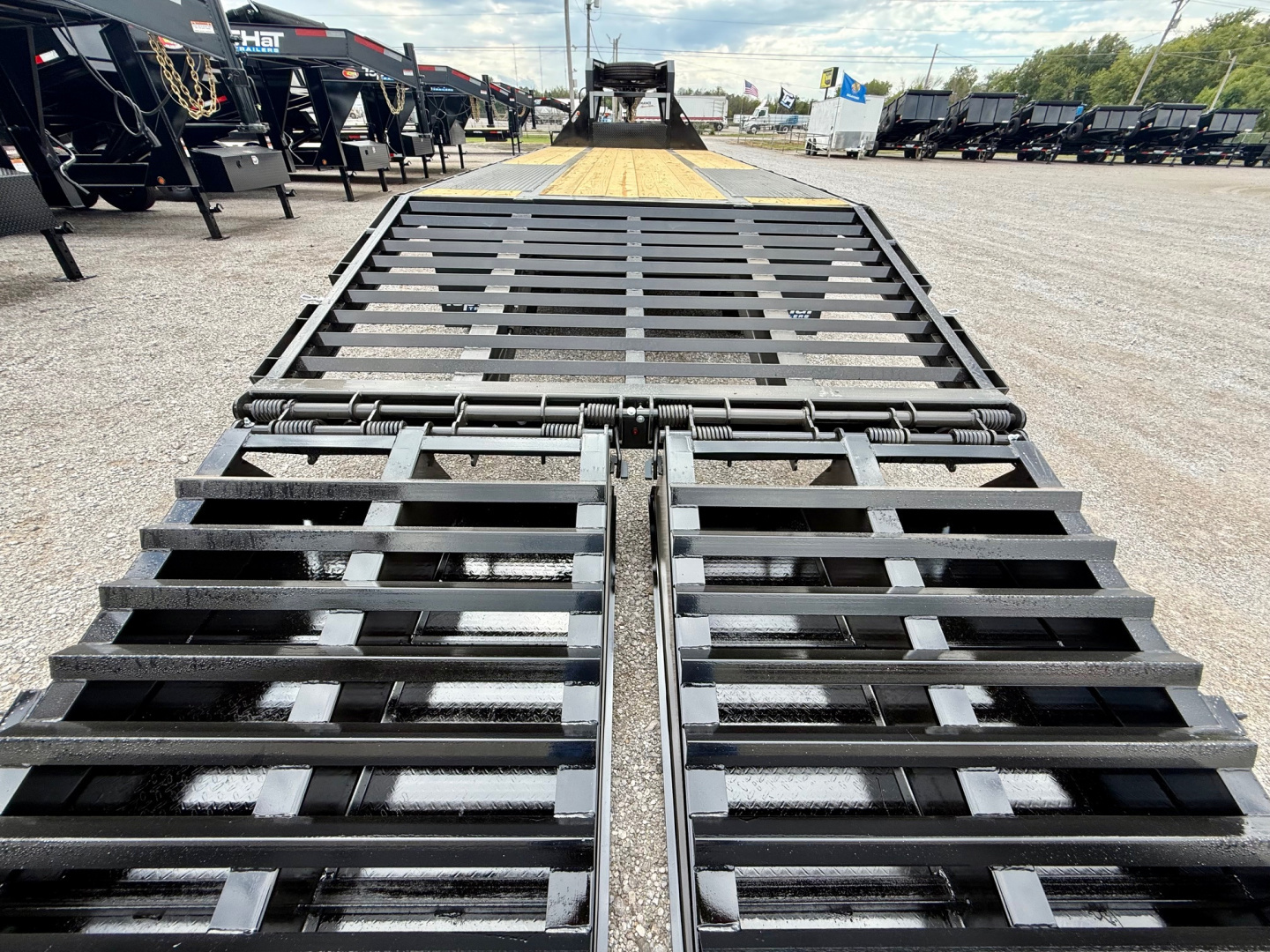 New 2026 Top Hat Trailers GN240-25x102 Flatbed Trailer w/ Jumbo Ramps & 14 Ply Upg. (20'+5')