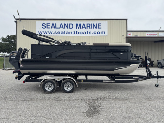 New 2026 Bennington 188 SL Tri-toon Boat