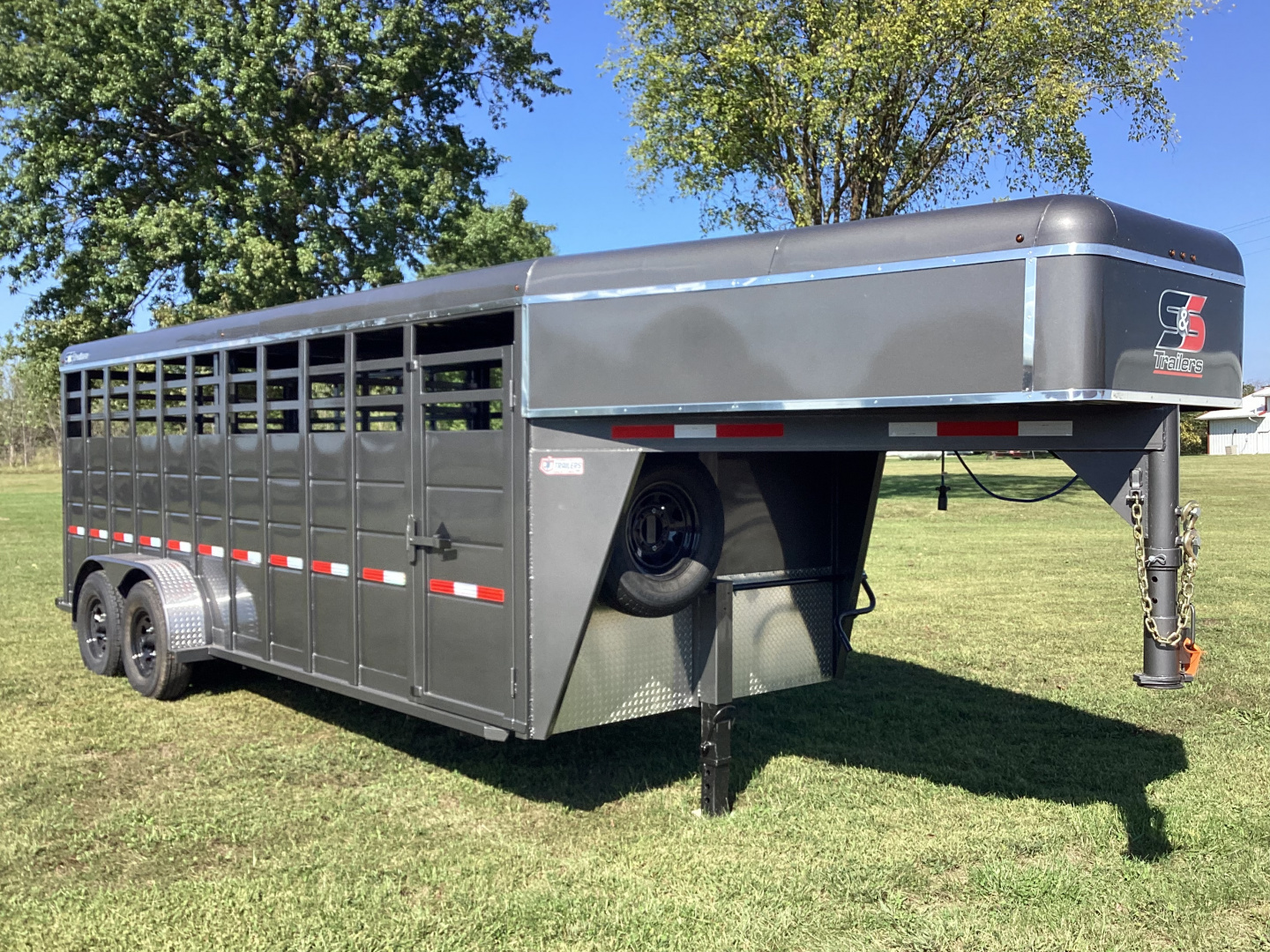 New 2026 S&S 20'x6'8"x6'6" Gooseneck Livestock Trailer, 14K GVWR