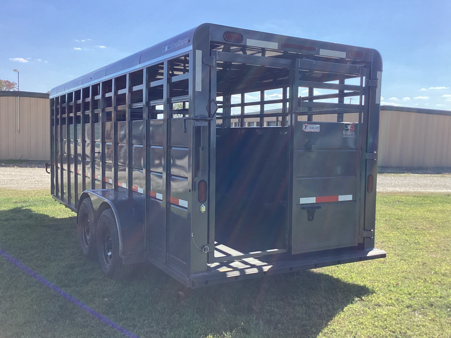 New 2026 S&S 20'x6'8"x6'6" Gooseneck Livestock Trailer, 14K GVWR