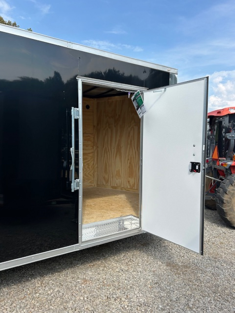 New 2026 Outlaw Trailers 8.5x24 10k Cargo / Enclosed Trailer