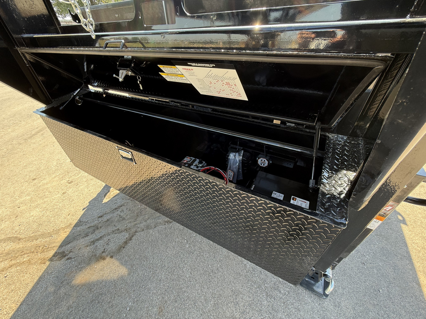 New 2026 MAXX-D 83”x16’ 18K Gooseneck Dump w/ 36” Sides – DTX