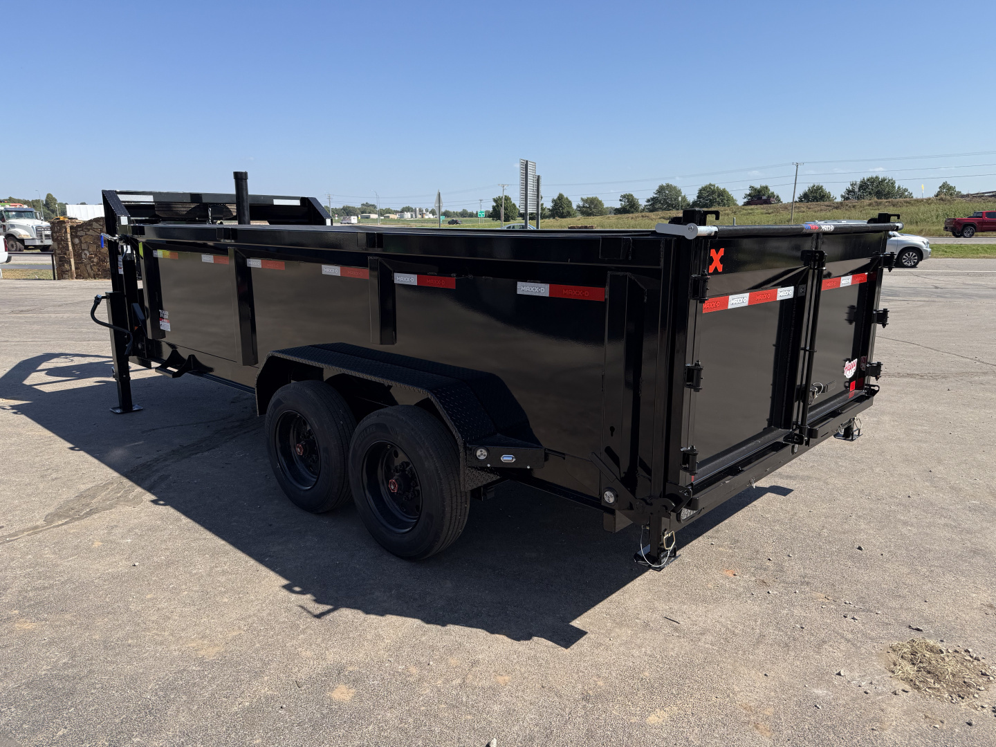 New 2026 MAXX-D 83”x16’ 18K Gooseneck Dump w/ 36” Sides – DTX