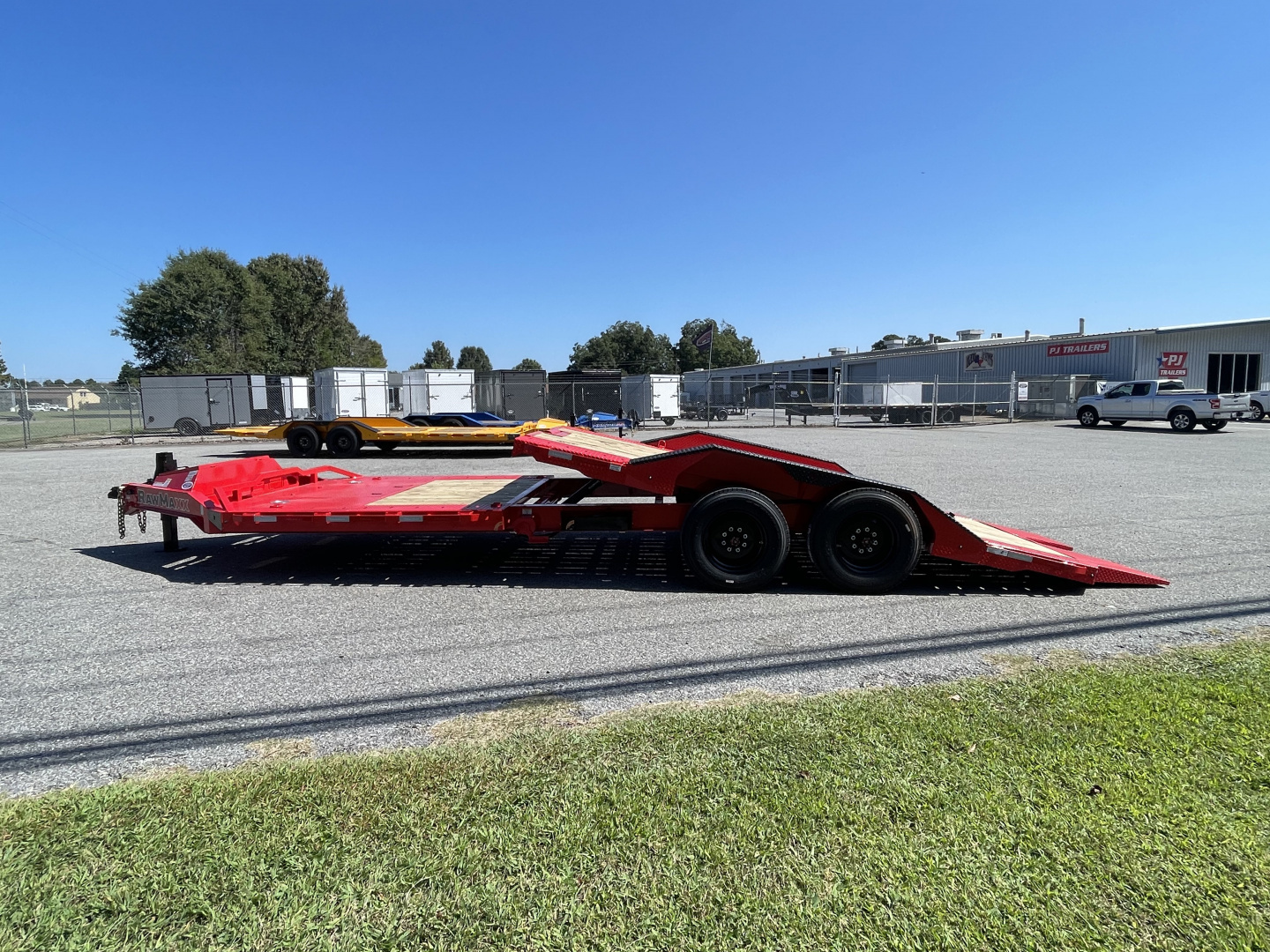 New 2026 RawMaxx RawMaxx GTX 24' 16K Gravity Tilt Trailer w/ Hydraulic Jack