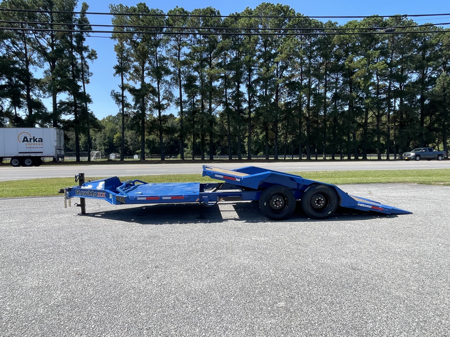 New 2026 RawMaxx RawMaxx GTX 22' 16K Gravity Tilt Trailer