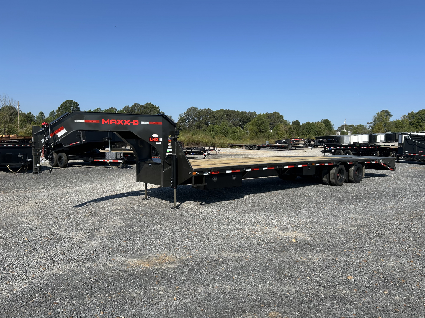 New 2026 MAXXD 102"X34' 40K *ENGINEERED FRAME* Gooseneck Flatbed Trailer