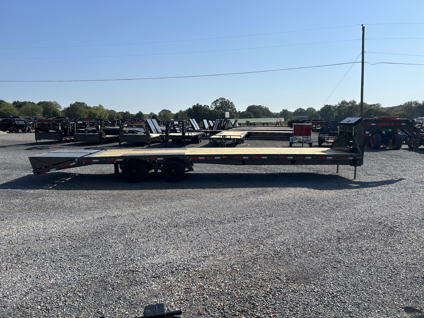 New 2026 MAXXD 102"X34' 40K *ENGINEERED FRAME* Gooseneck Flatbed Trailer