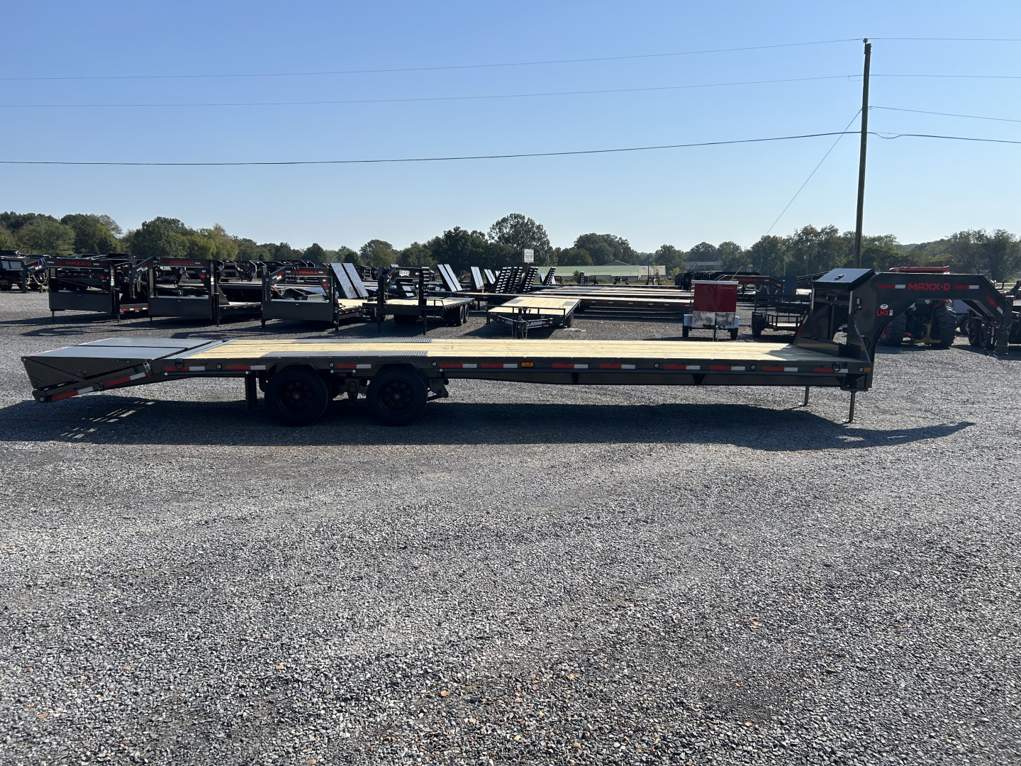 New 2026 MAXXD 102"X34' 40K *ENGINEERED FRAME* Gooseneck Flatbed Trailer