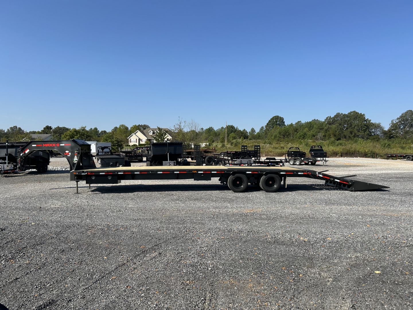 New 2026 MAXXD 102"X34' 40K *ENGINEERED FRAME* Gooseneck Flatbed Trailer