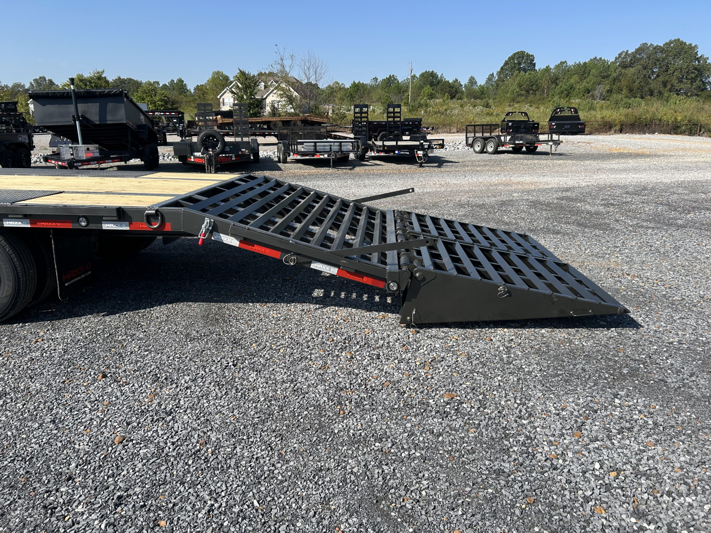 New 2026 MAXXD 102"X34' 40K *ENGINEERED FRAME* Gooseneck Flatbed Trailer