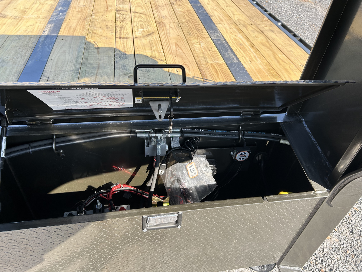 New 2026 MAXXD 102"X24' 17.5K Flatbed Trailer