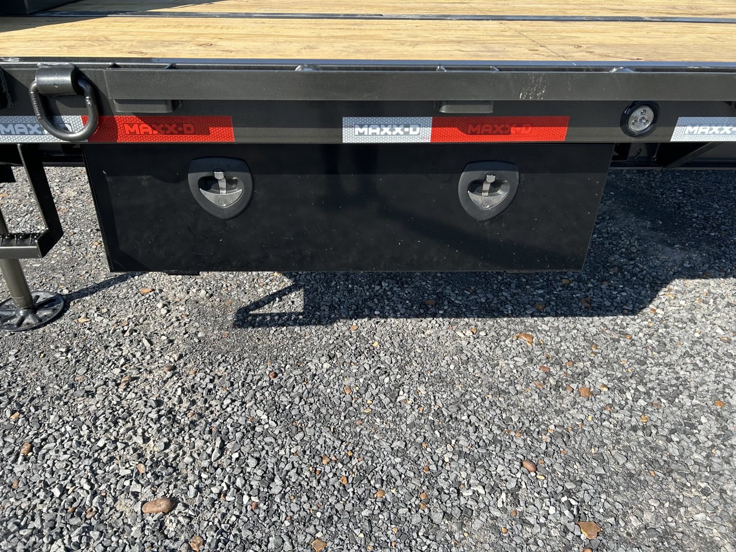 New 2026 MAXXD 102"X24' 17.5K Flatbed Trailer