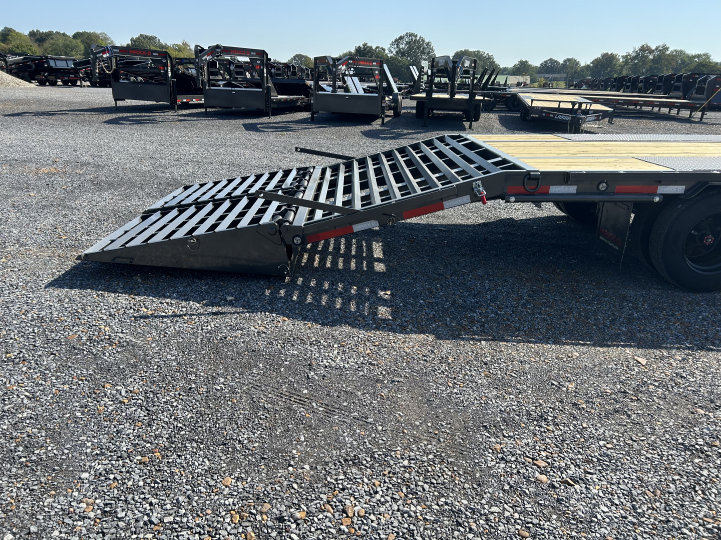 New 2026 MAXXD 102"X24' 17.5K Flatbed Trailer