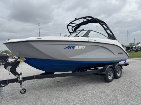 New 2026 Yamaha Boats AR 220 Jet Boat