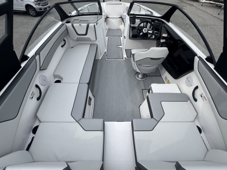 New 2026 Yamaha Boats AR 220 Jet Boat