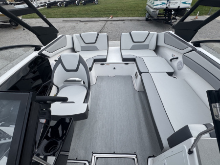 New 2026 Yamaha Boats AR 220 Jet Boat
