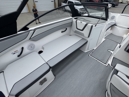 New 2026 Yamaha Boats AR 220 Jet Boat