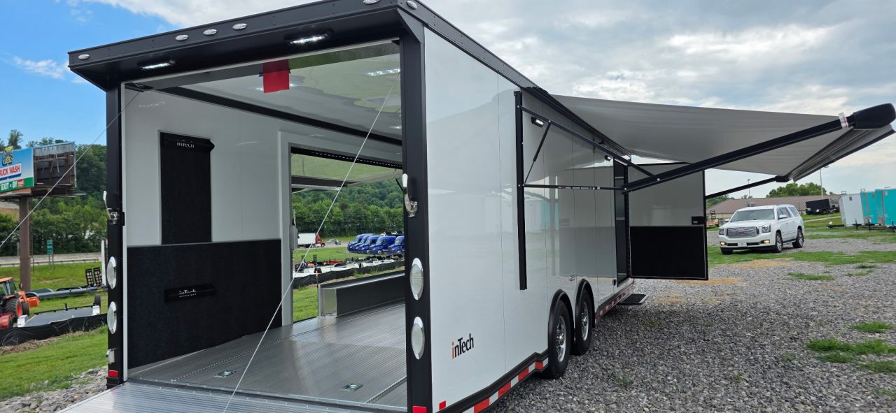 New 2026 inTech Trailers 8.5X28 ICON B/O AWNING Cargo / Enclosed Trailer
