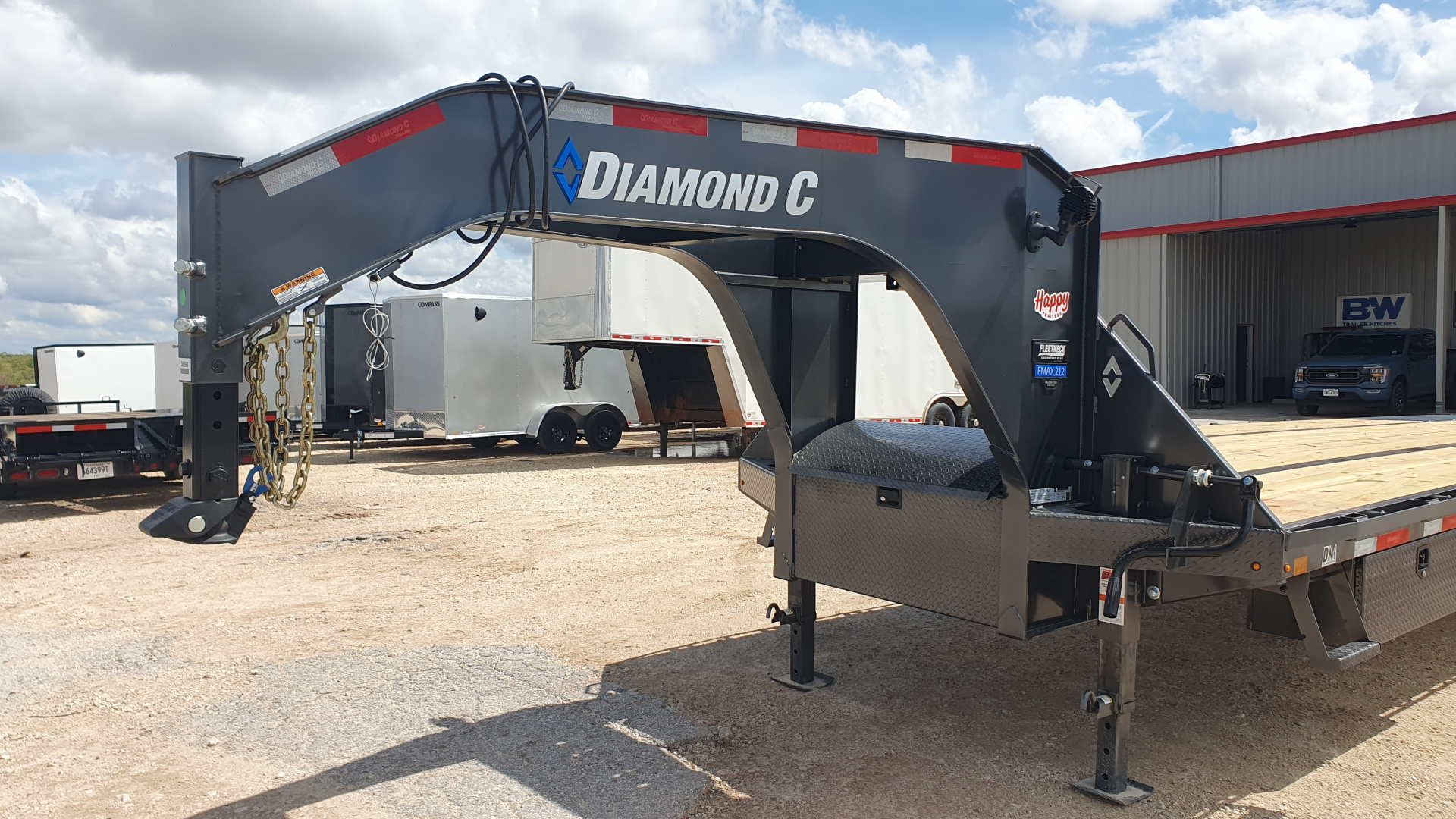 New 2026 Diamond C 102"x40' Engineered Beam FMAX212 w/ Max Ramps Pacesetter Edition