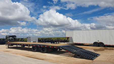 New 2026 Diamond C 102"x40' Engineered Beam FMAX212 w/ Max Ramps Pacesetter Edition