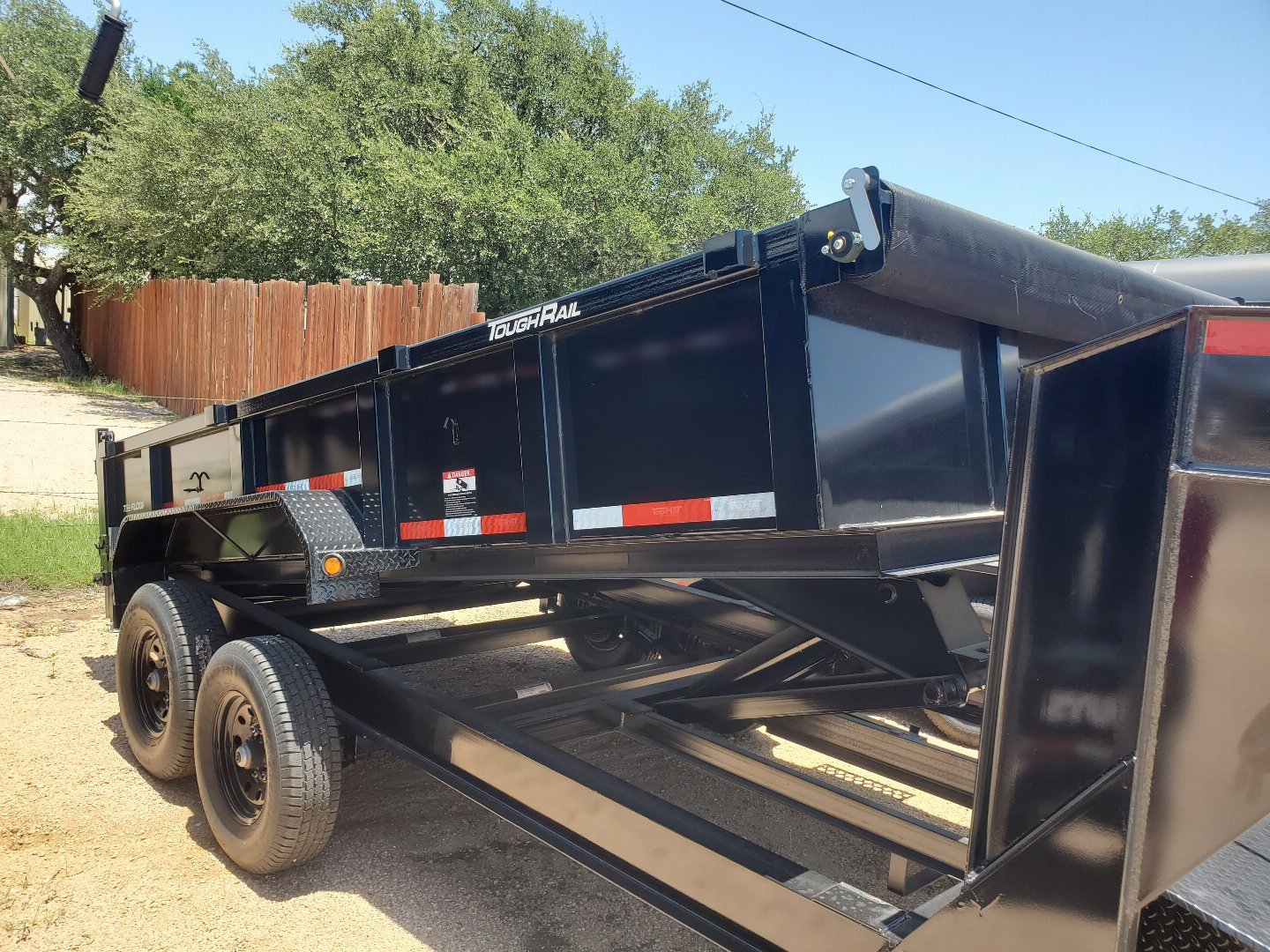 New 2025 Top Hat Trailers Dump Trailer
