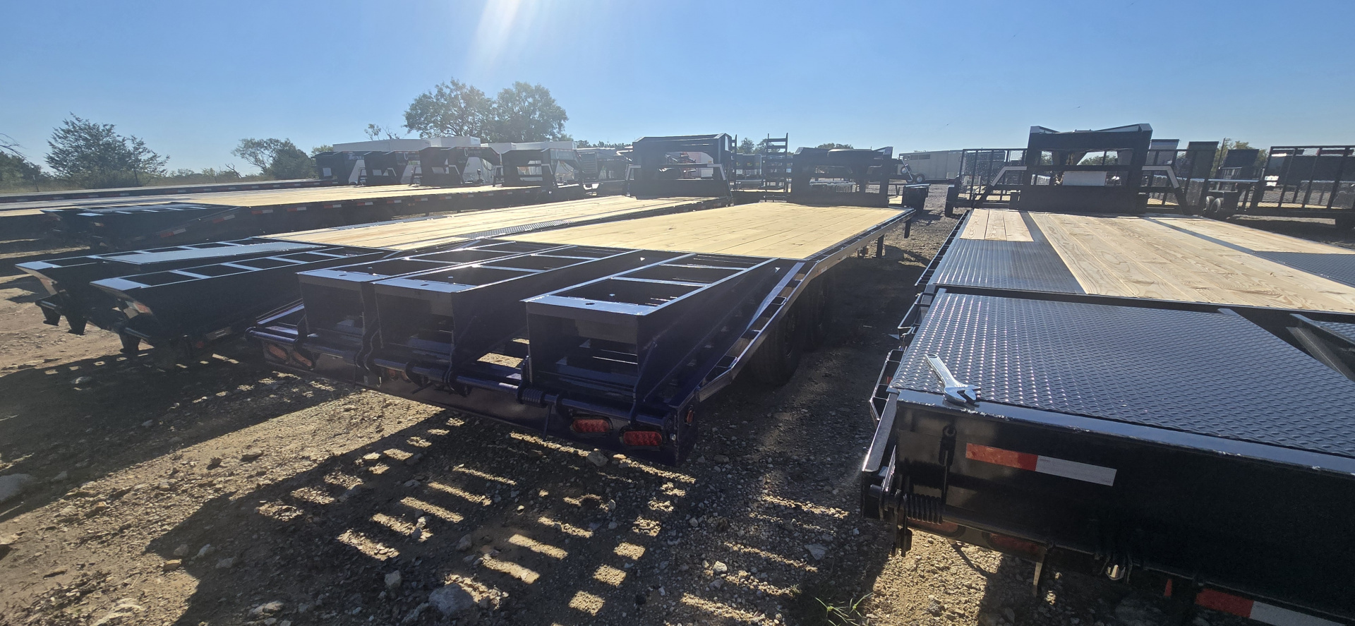 New 2025 Tiger - Gooseneck Flatbed Trailer - 102" X 27' - DOVE -