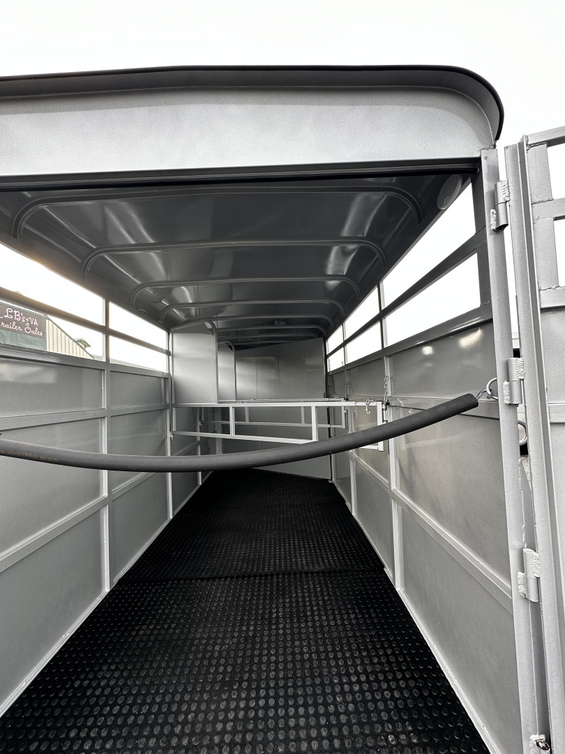 New 2026 Bee 3 Horse Slant Load Durango BP Horse Trailer