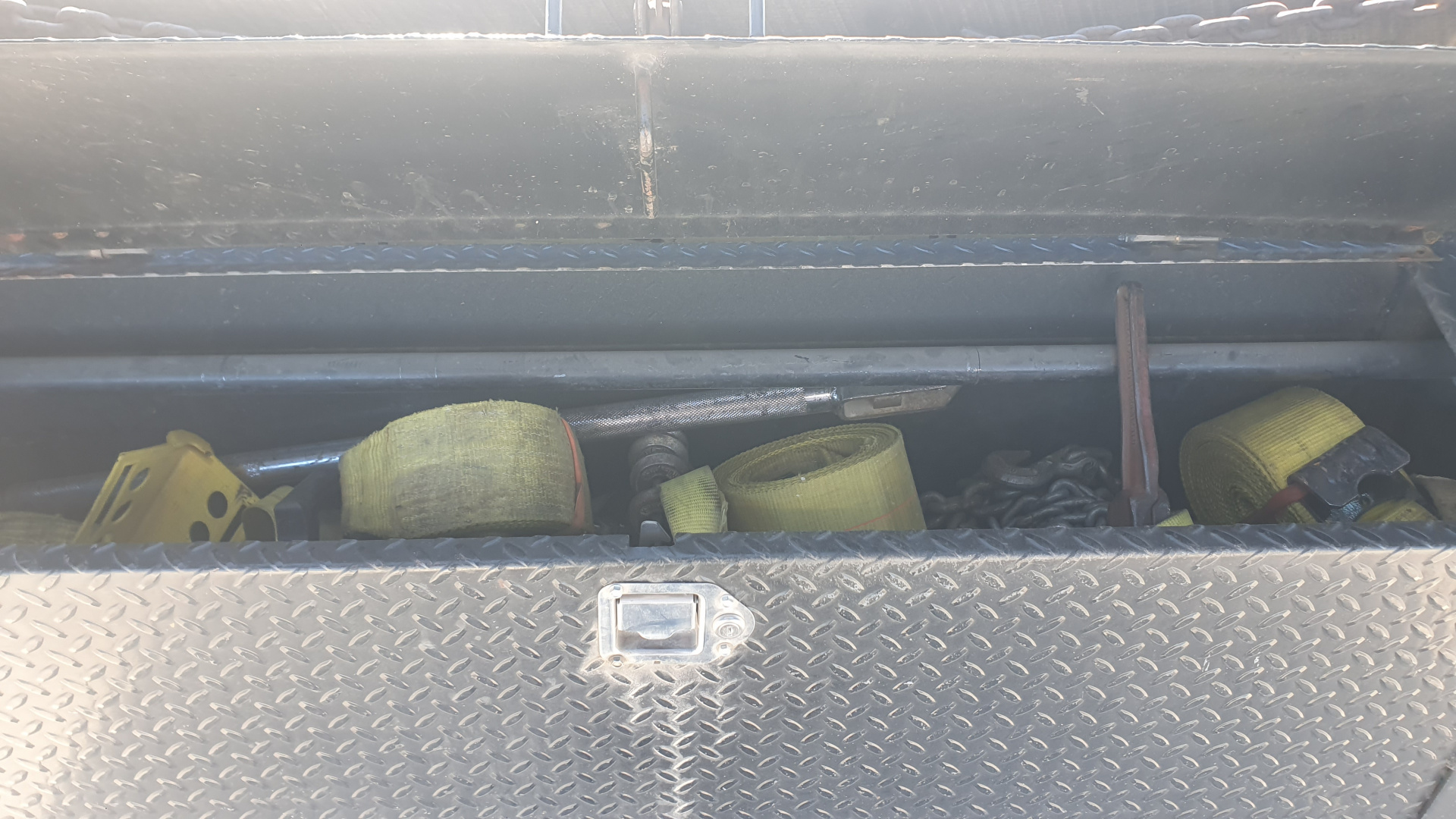 Used 2024 Trail Maxx 102"x40' GN Flatbed w/ Max Ramps