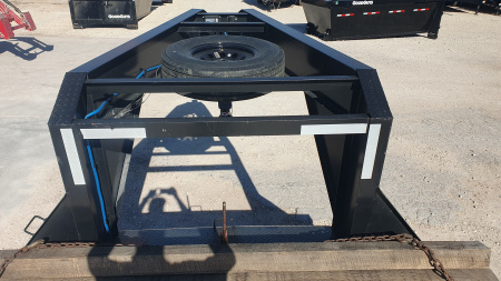 Used 2024 Trail Maxx 102"x40' GN Flatbed w/ Max Ramps