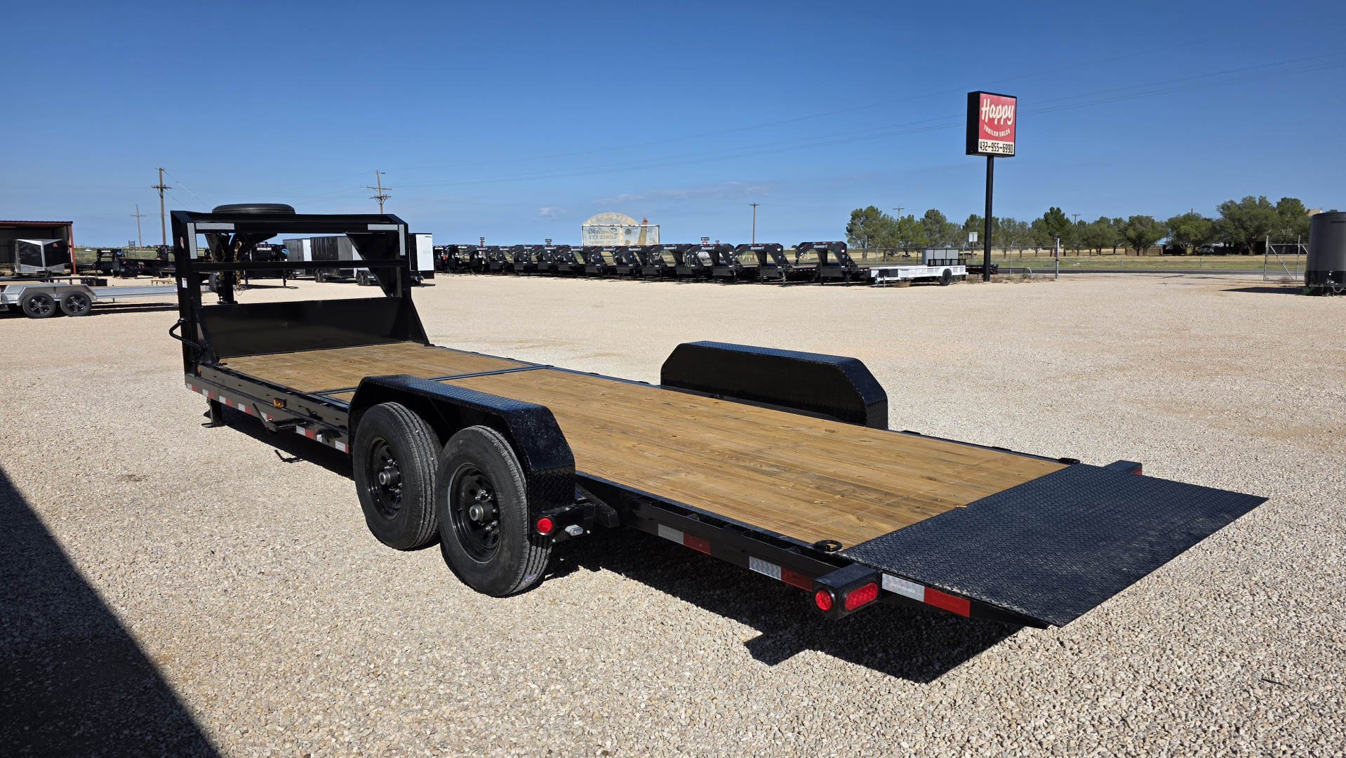 New 2026 PJ 83"x24' Gooseneck Equipment Tilt Trailer – T6