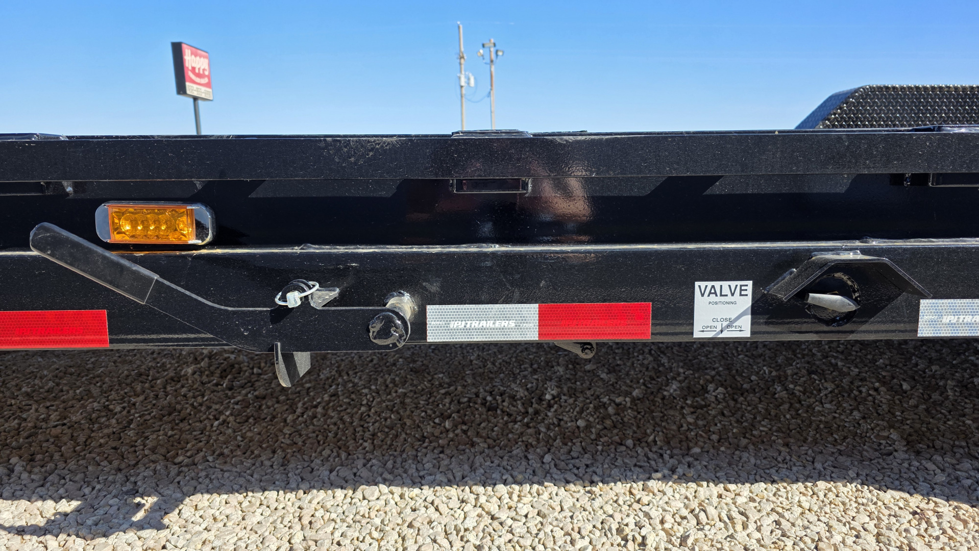 New 2026 PJ 83"x24' Gooseneck Equipment Tilt Trailer – T6