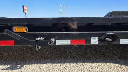 New 2026 PJ 83"x24' Gooseneck Equipment Tilt Trailer – T6
