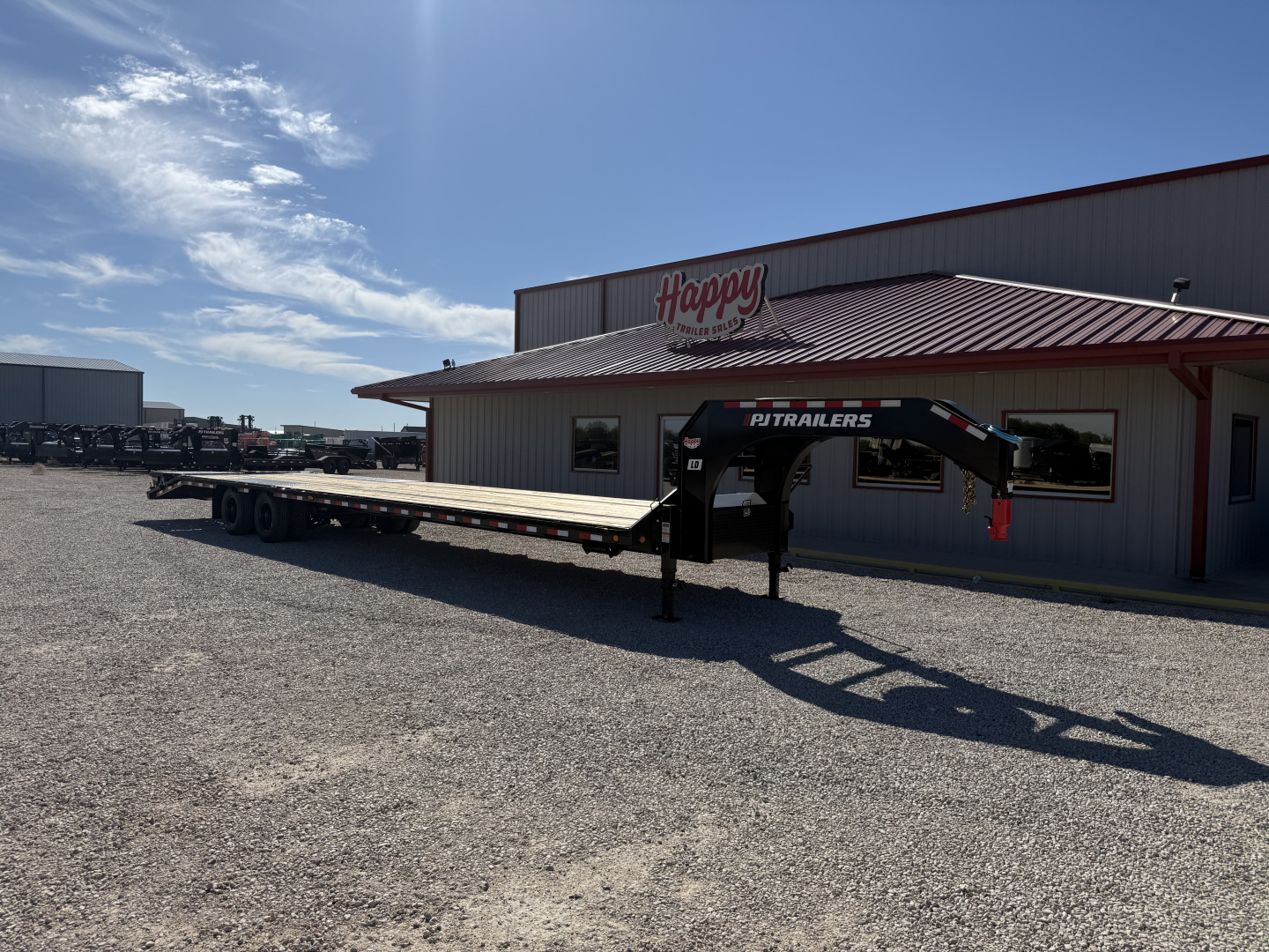 New 2026 PJ 102"x40' GN Low-Pro Flatbed w/ Duals - LD