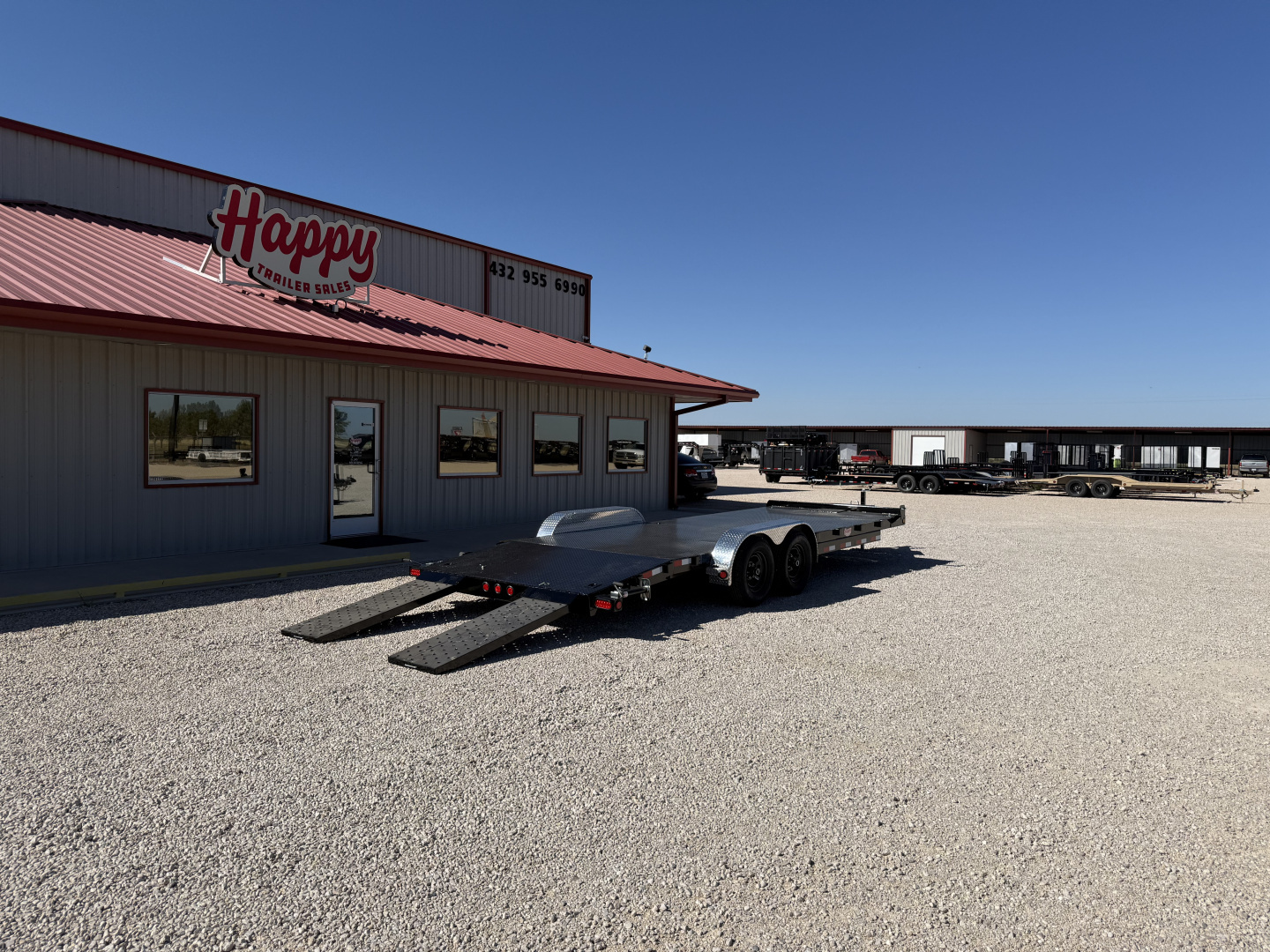 New 2026 PJ 83"x22' Steel Deck Car Hauler – CH