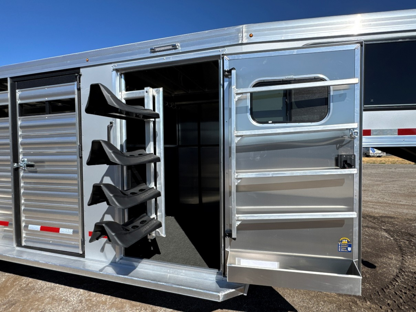 New 2026 Logan Coach 20' Stockman Combo