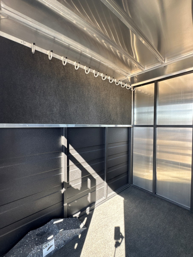 New 2026 Logan Coach 20' Stockman Combo